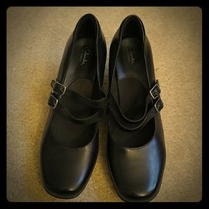 Clarks Mary Jane's with a lift